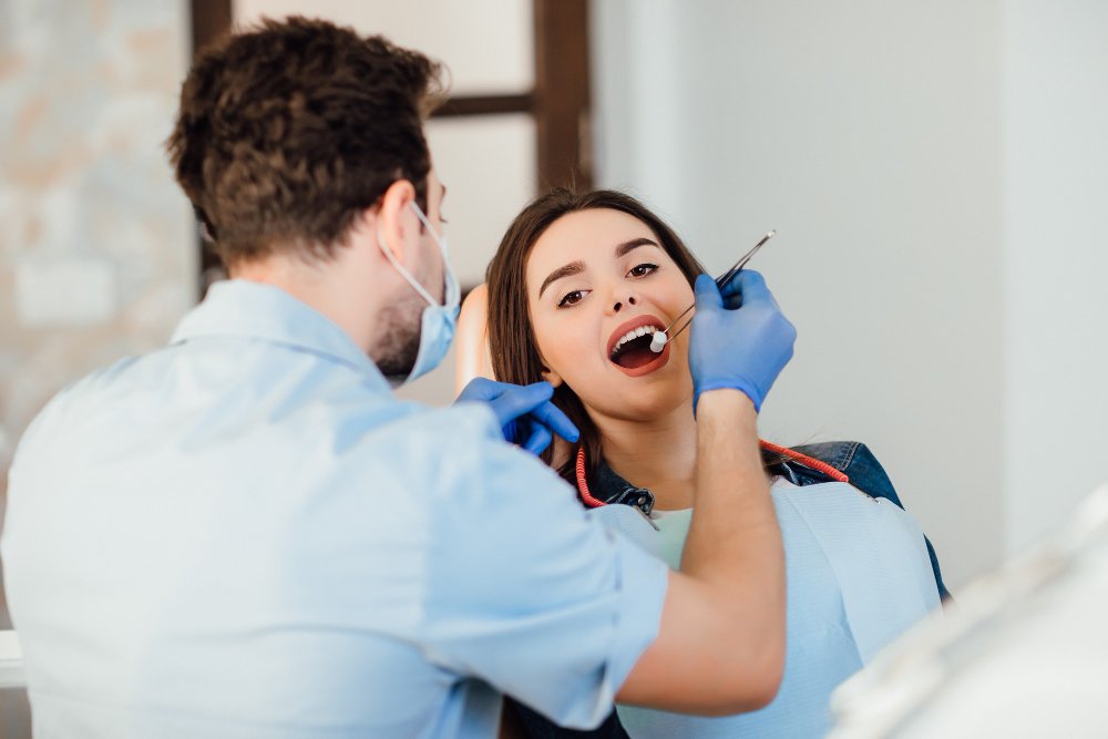 Read more about the article How to Choose the Right Dentist in Bangalore for Your Family