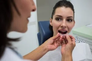 Read more about the article How to Choose the Best Dental Clinic in India for Your Invisible Braces Treatment
